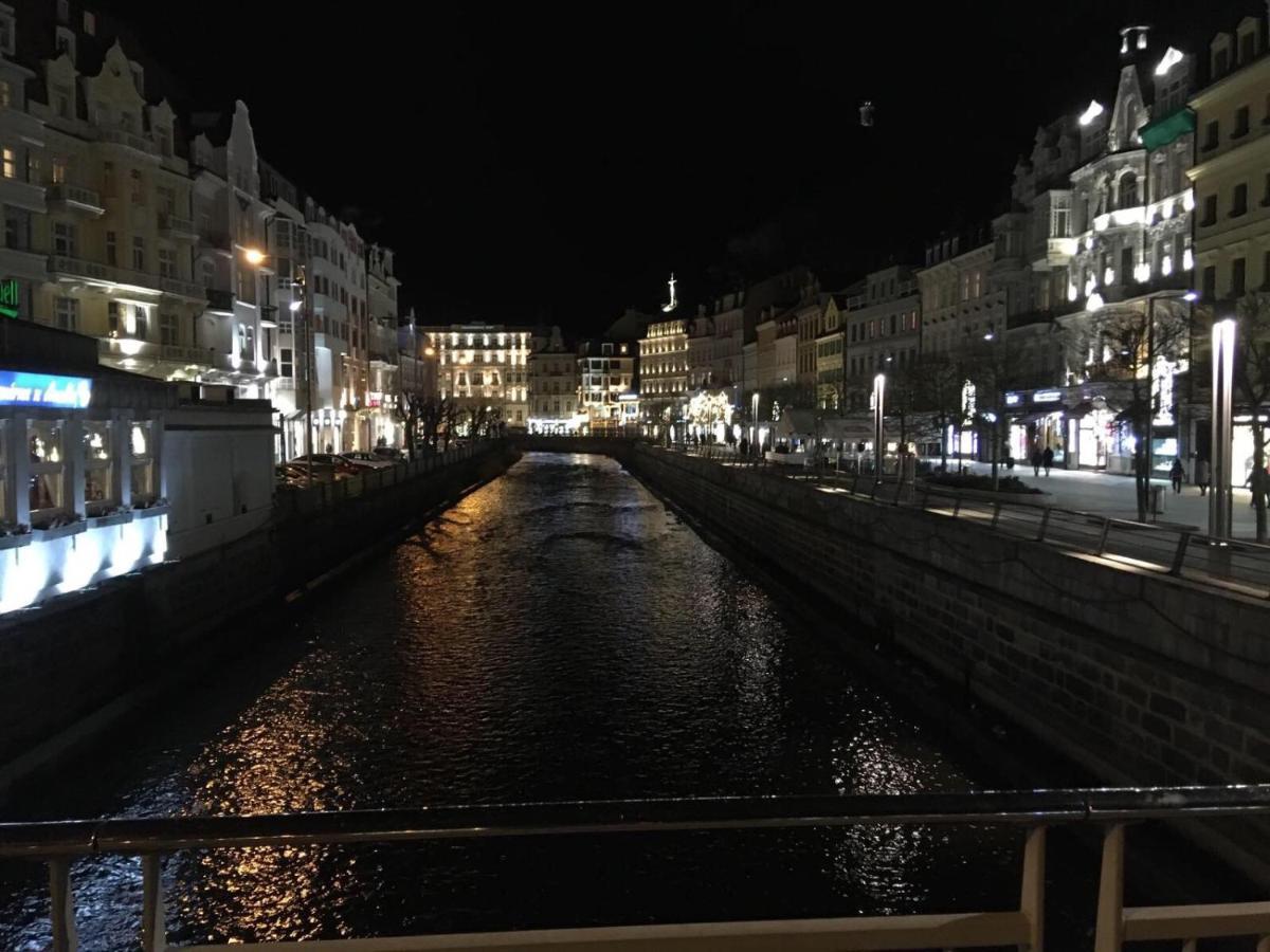 Elvira Lägenhet Karlsbad Exteriör bild